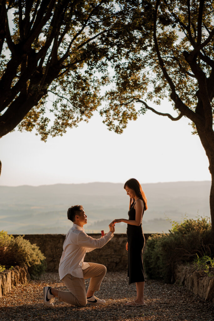 Proposal wedding photographer tuscany castello la leccia
