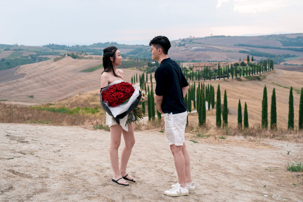 Proposal wedding photographer agriturismo baccoleno Siena