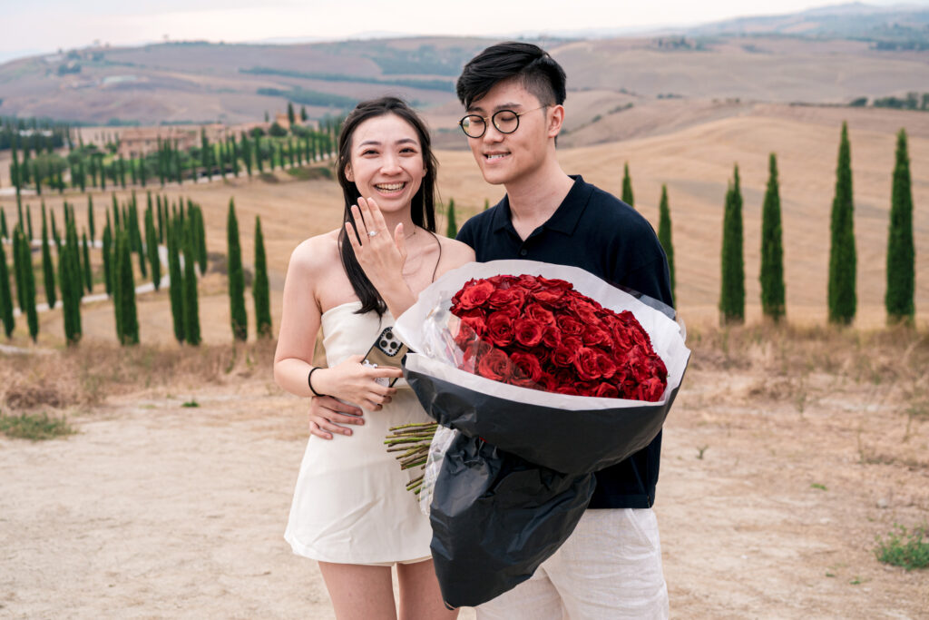 Proposal wedding photographer agriturismo baccoleno Siena