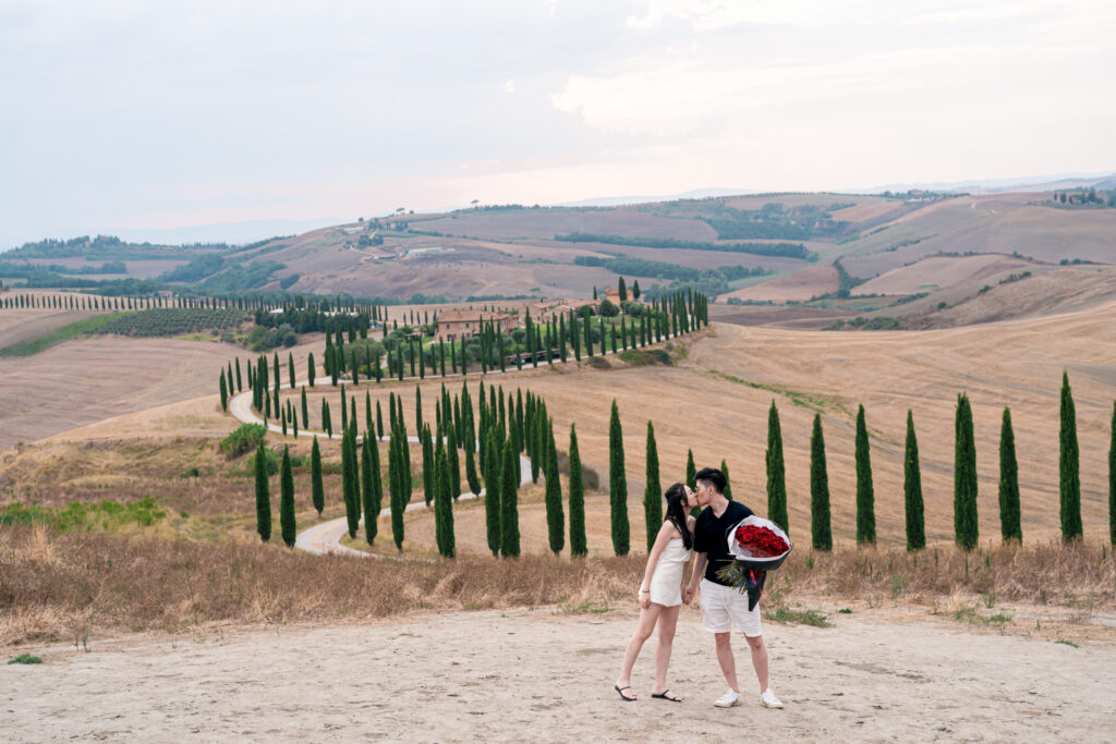 Proposal wedding photographer agriturismo baccoleno Siena