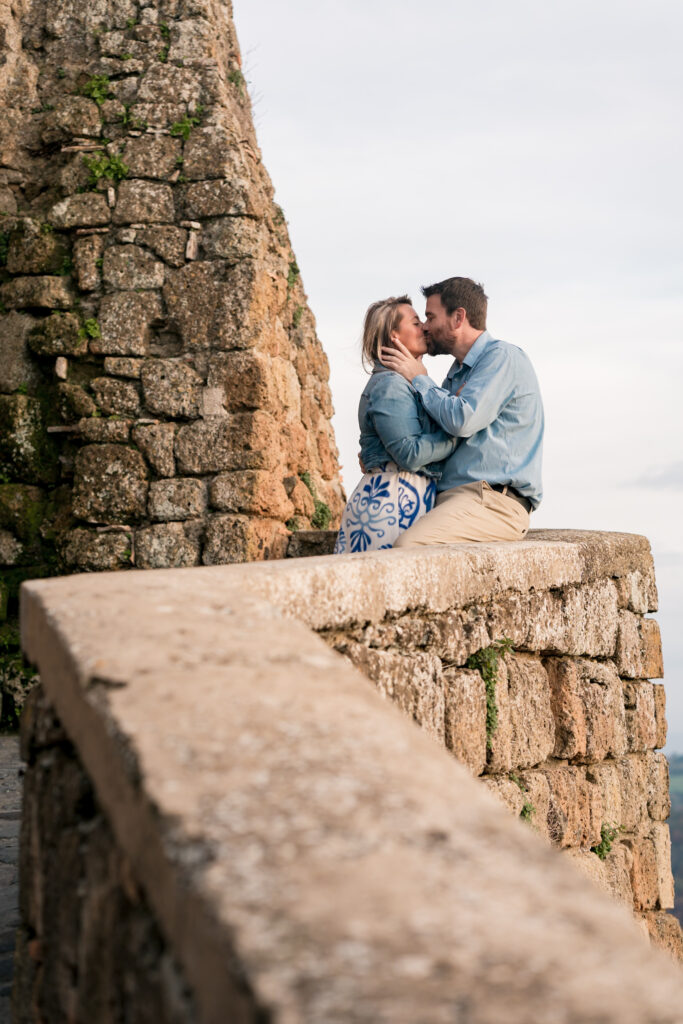 Proposal photographer in Civita di Bagnoregio